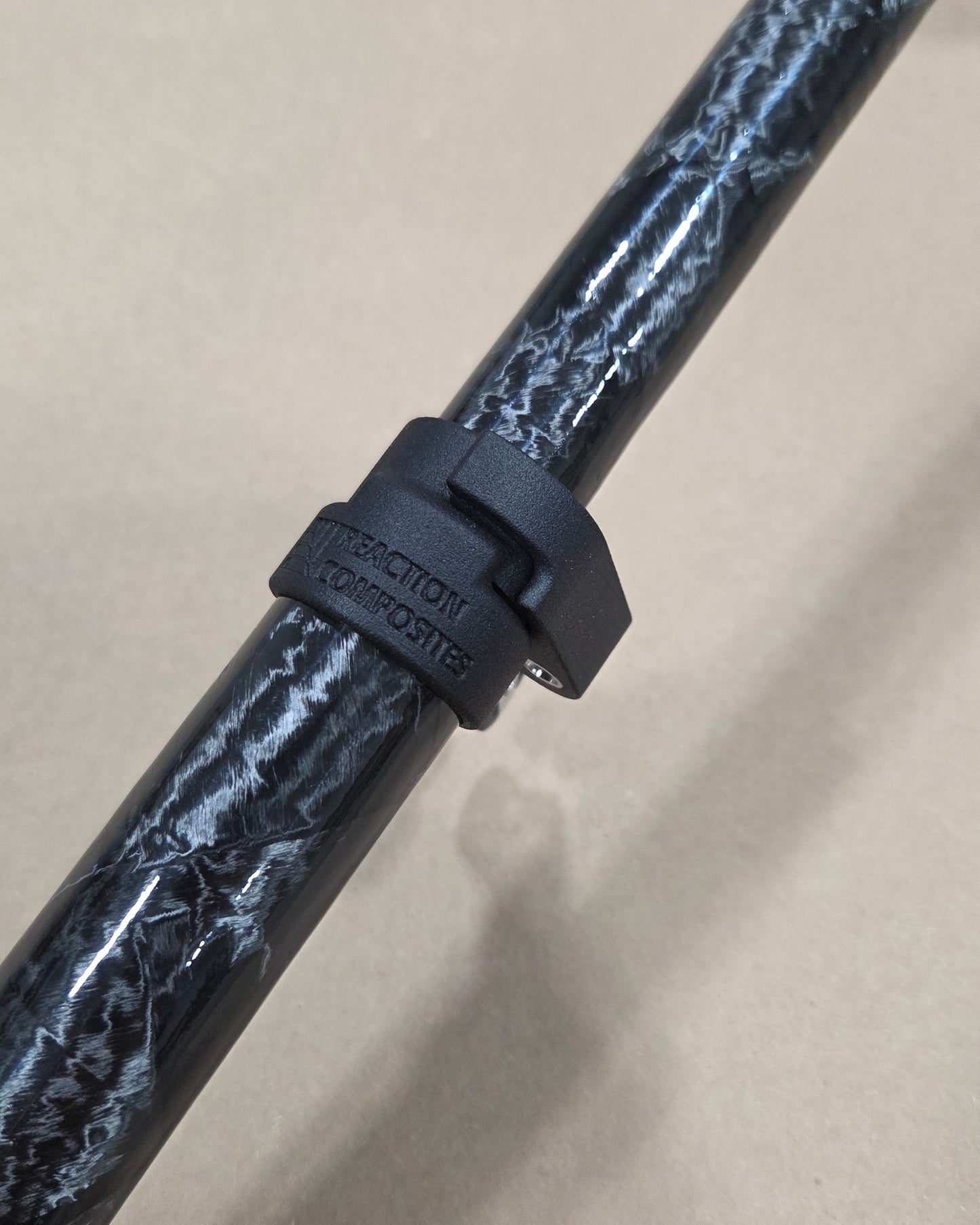 Filament Wound Carbon Fiber Retractable Outriggers
