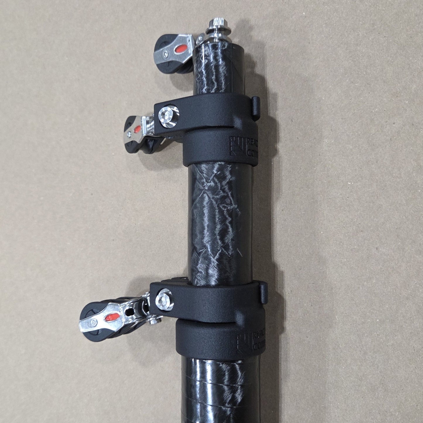 Filament Wound Carbon Fiber Retractable Outriggers